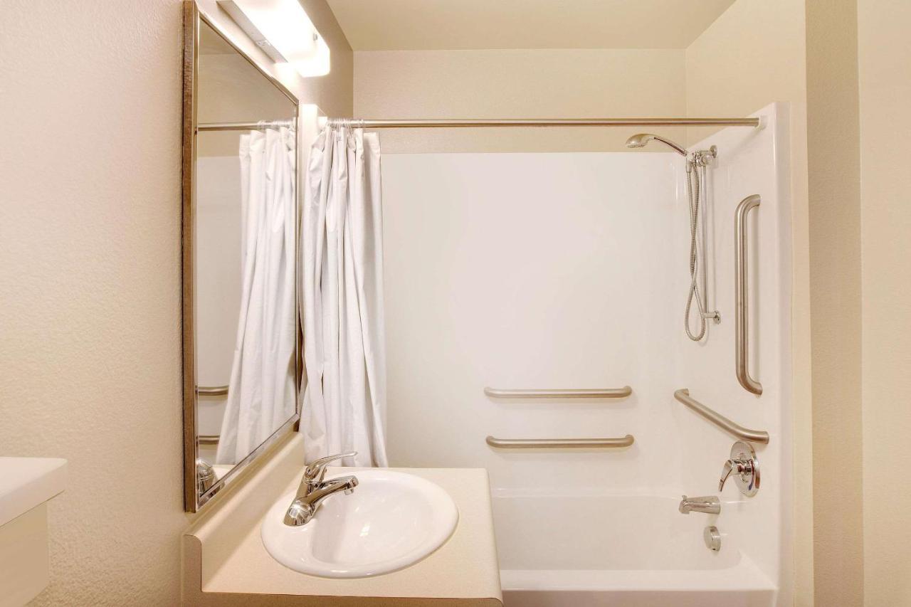 Woodspring Suites Baton Rouge East I-12 Exteriör bild